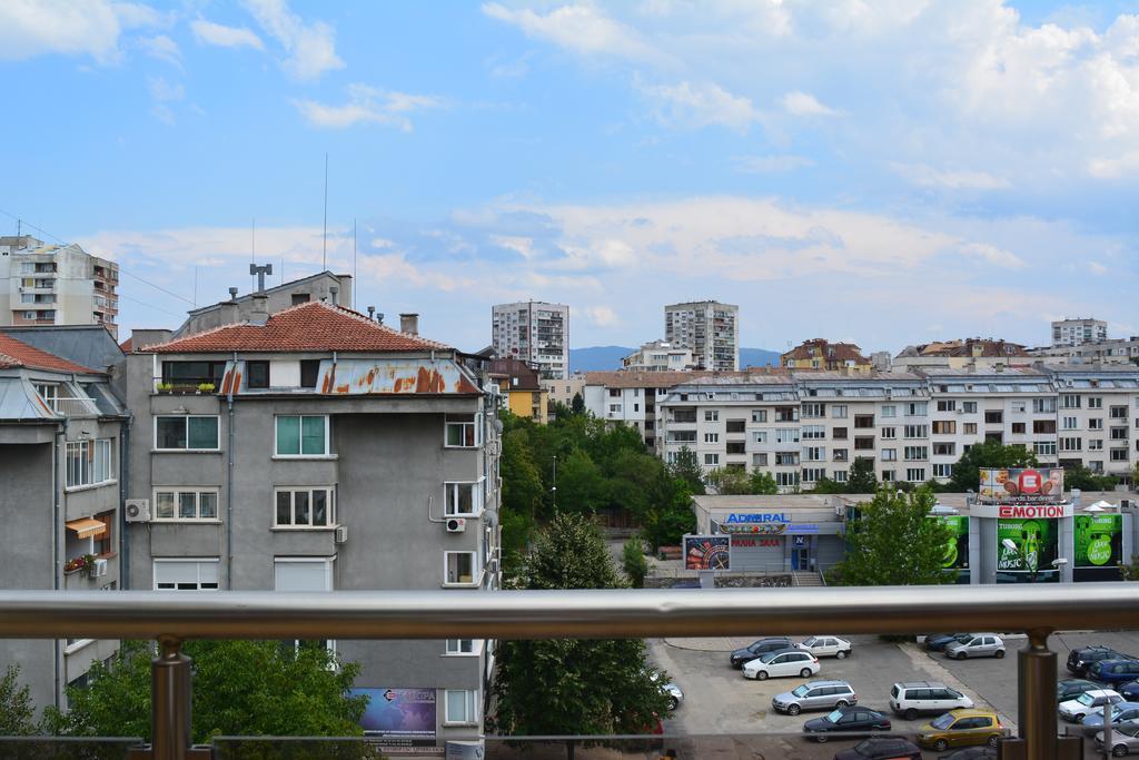 Apartment Bonne Chance Sofia Esterno foto